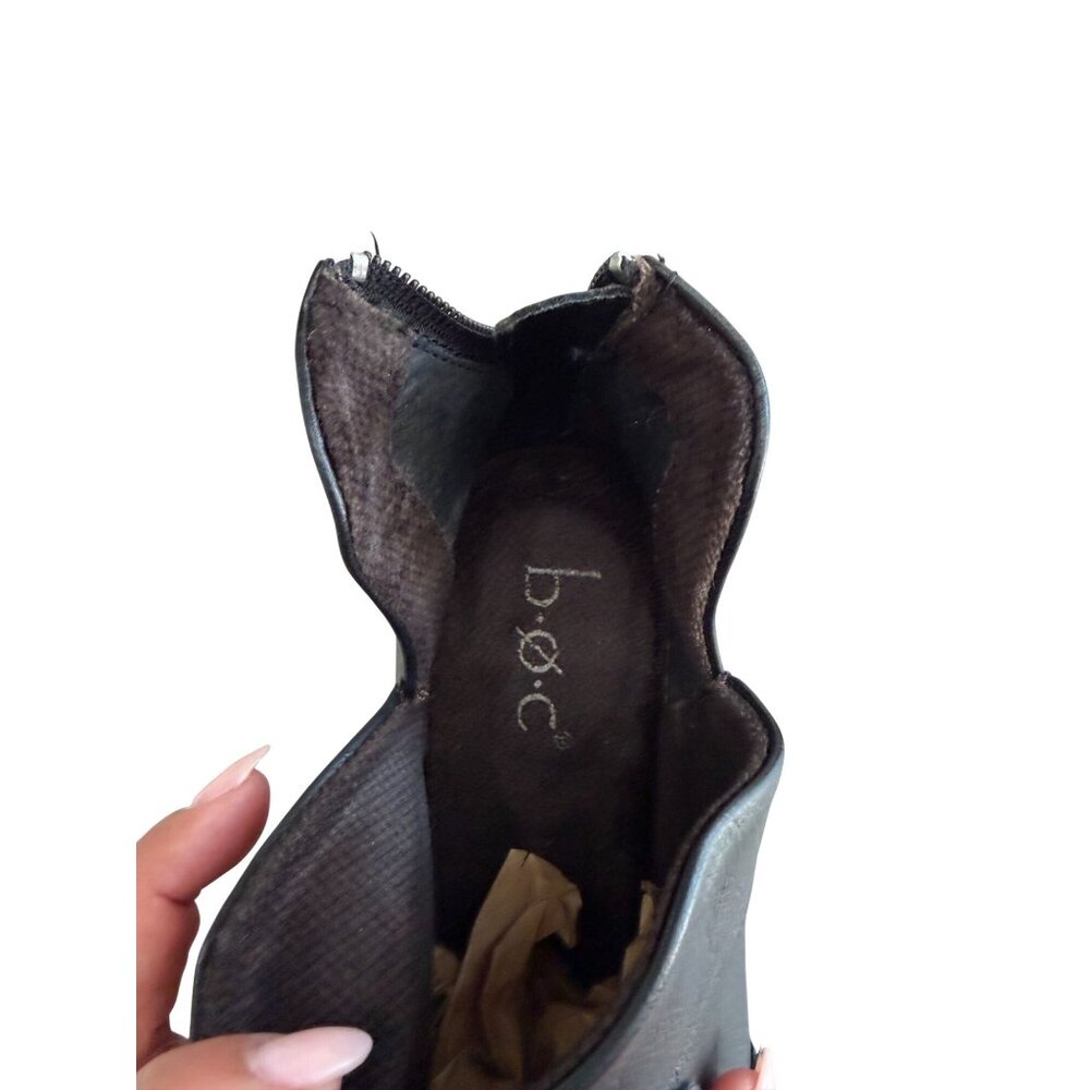 B.O.C Black Leather Ankle Booties Back Zipper Closure Size 9 - Picture 7 of 8